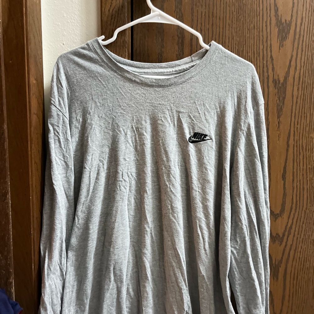 Nike Gray Long Sleeve Shirt